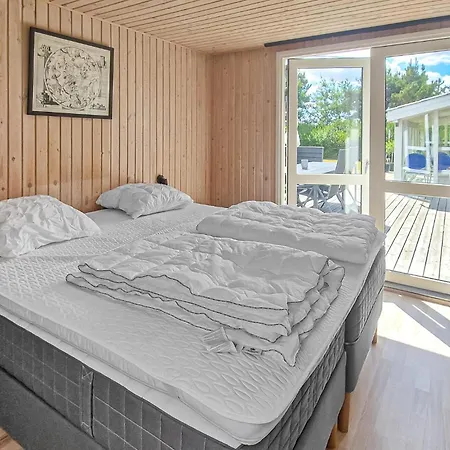 3 Bedroom Gorgeous In Prázdninový dům *