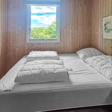 3 Bedroom Gorgeous In Casa de Férias