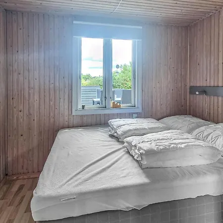 3 Bedroom Gorgeous In Casa de Férias